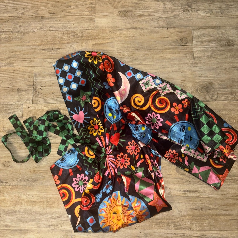 Colorful Patterned Women's Robe - Picture 6 of 6